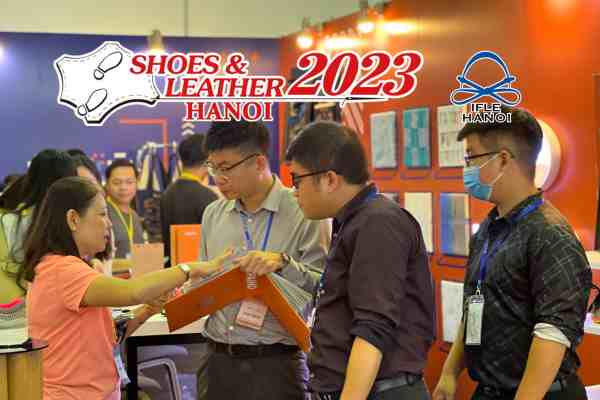 Visitor sourcing shoes machinery and material
