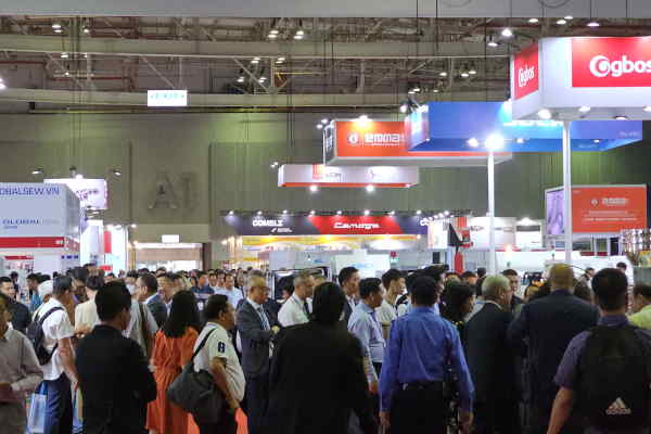 Visitors sourcing footwear related machineries. Visitors sourcing footwear related machineries.