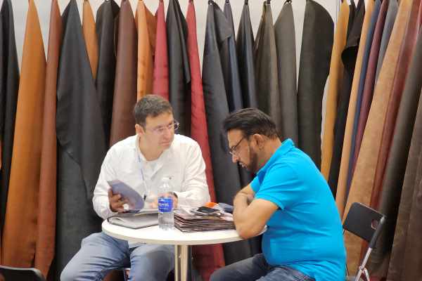 Manufacturers sourcing leather hide in the exhibition by Top Repute Co. Ltd Manufacturers sourcing leather hide in the exhibition by Top Repute Co. Ltd