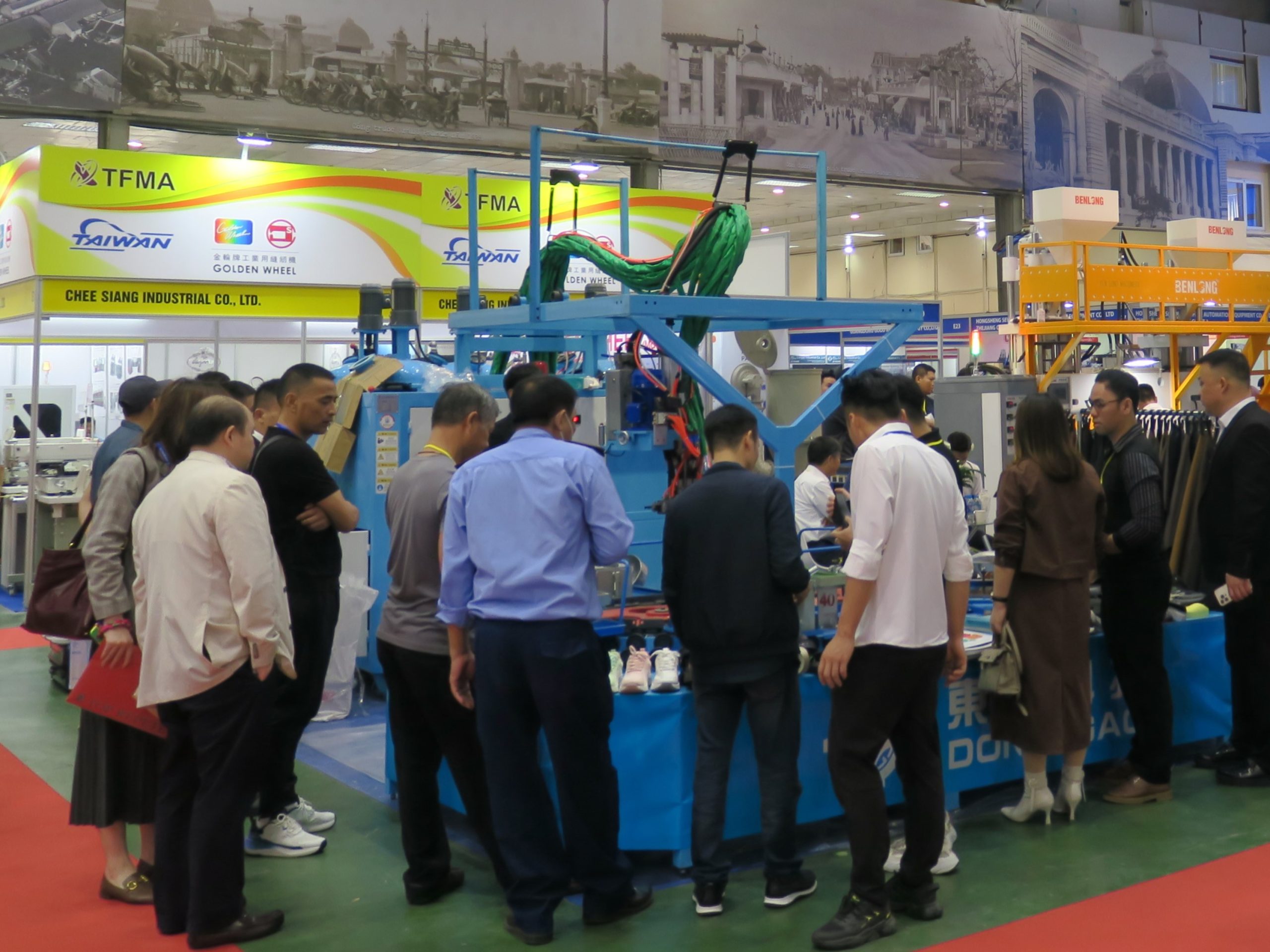 Buyers-searching-for-machinery-and-materials-in-Shoes-and-Leather-Hanoi-by-Top-Repute